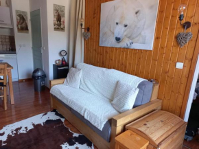 Charmant 2 Pièces pour 4 Personnes avec Balcon et Accès Piscine à Superdevoluy - FR-1-504-549